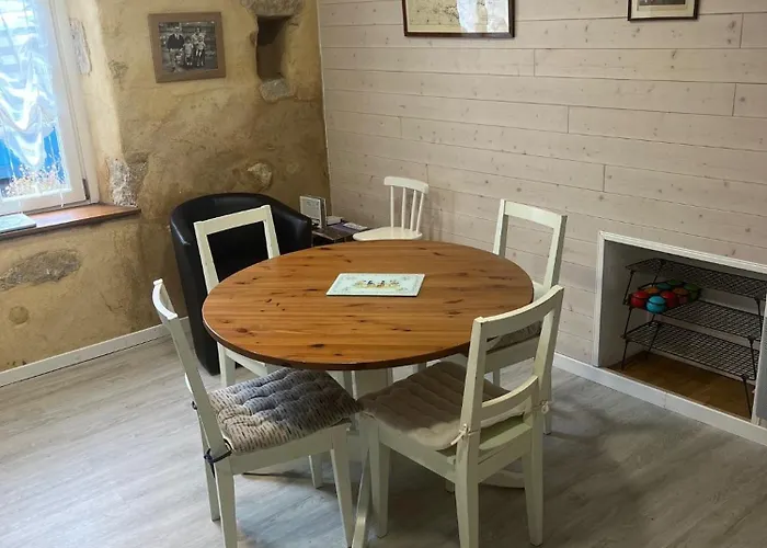Appartement En Centre-Ville A 100M Du Port.